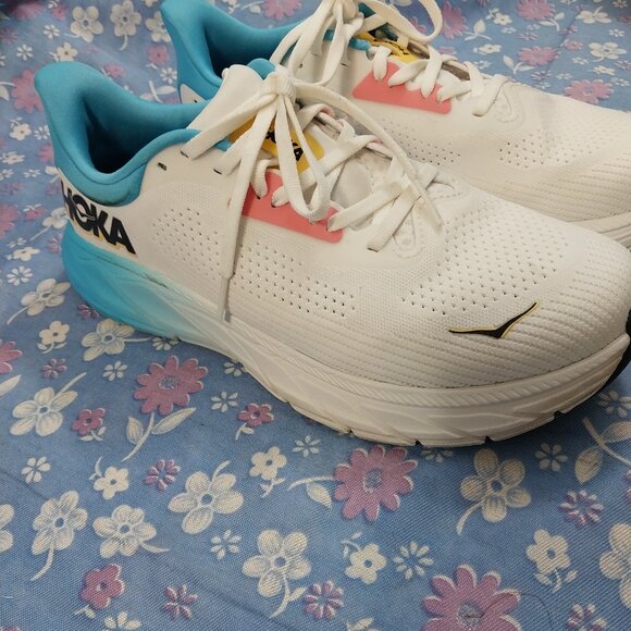 3280 HOKA One One Size 8 D Wide Anari 7. In Blue and White. Excellent Condition. - Picture 4 of 14